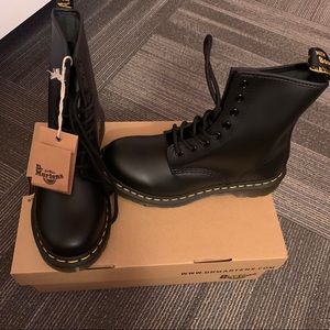 Doc Martens Women's size 6